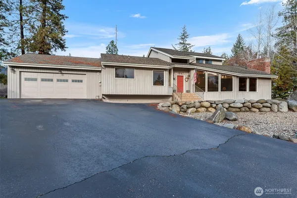 $950,000 | 1547 Alpensee Strasse, Leavenworth, WA 98826