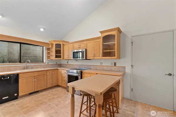 $950,000 | 1547 Alpensee Strasse, Leavenworth, WA 98826