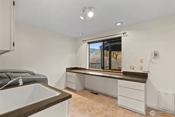 $950,000 | 1547 Alpensee Strasse, Leavenworth, WA 98826