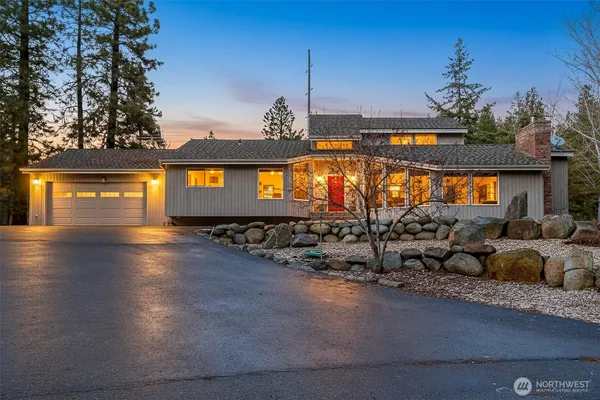 $950,000 | 1547 Alpensee Strasse, Leavenworth, WA 98826
