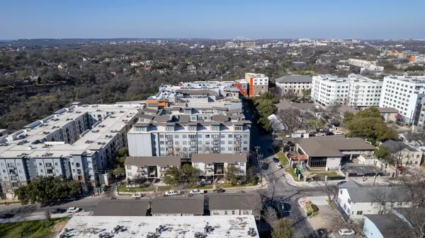 $2,700 | 1100 West 25th Street, Unit 101, Austin, TX 78705