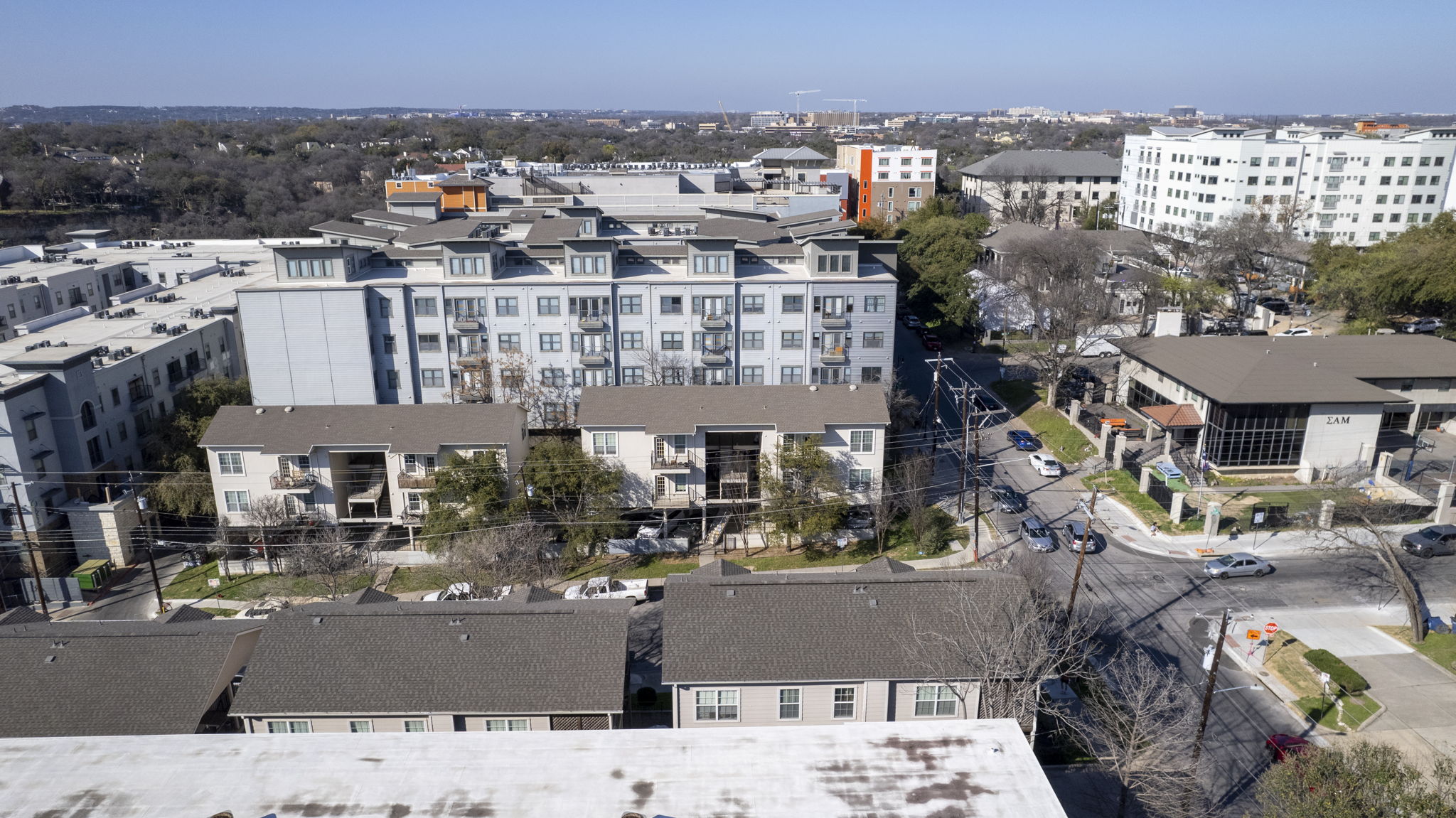 1100 West 25th Street, Unit 101 Austin, TX 78705 - Photo 18 of 39 a view of a city