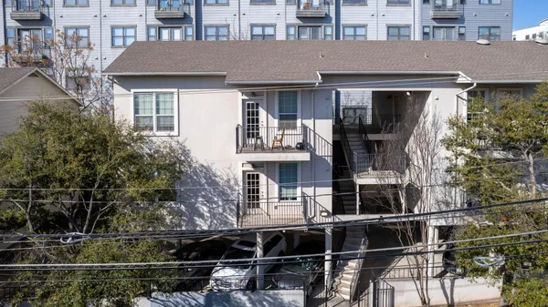 $2,700 | 1100 West 25th Street, Unit 101, Austin, TX 78705