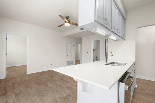 $2,700 | 1100 West 25th Street, Unit 101, Austin, TX 78705