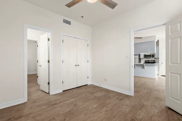 $2,700 | 1100 West 25th Street, Unit 101, Austin, TX 78705