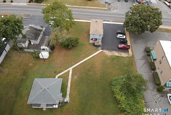 $2,200 | 270 East Street, Unit R, Plainville, CT 06062