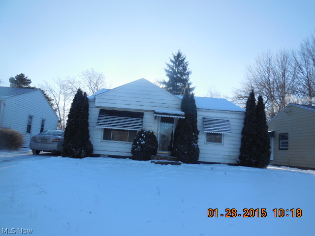 18260 Groton Road Cleveland, OH 44121 - Photo 1 of 10
