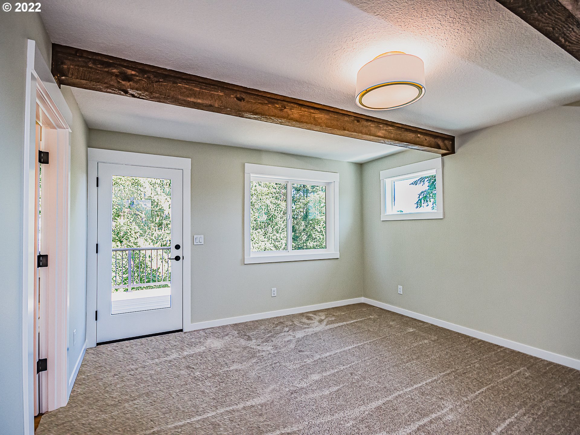 2217 South Royal Court Ridgefield, WA 98642 - Photo 9 of 26 a view of an empty room and window