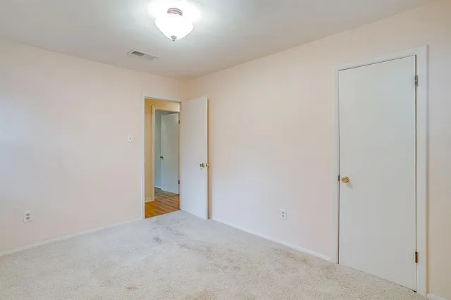 $269,000 | 856 Broadway Avenue, Euless, TX 76040