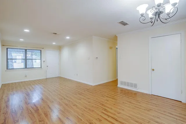 $269,000 | 856 Broadway Avenue, Euless, TX 76040