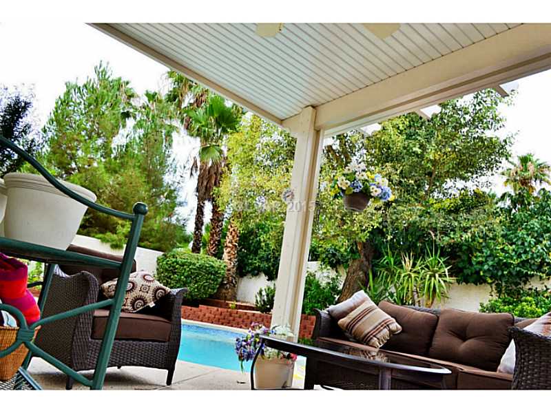 77 Westheimer Road Henderson, NV 89074 - Photo 15 of 35 Exterior Back. Covered Patio