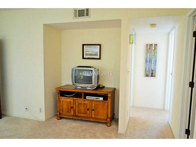 77 Westheimer Road Henderson, NV 89074 - Photo 29 of 35 Loft.