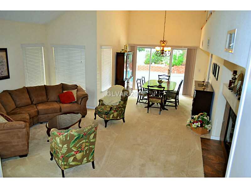 77 Westheimer Road Henderson, NV 89074 - Photo 5 of 35 Living Room. Living/ Dining Combo Room