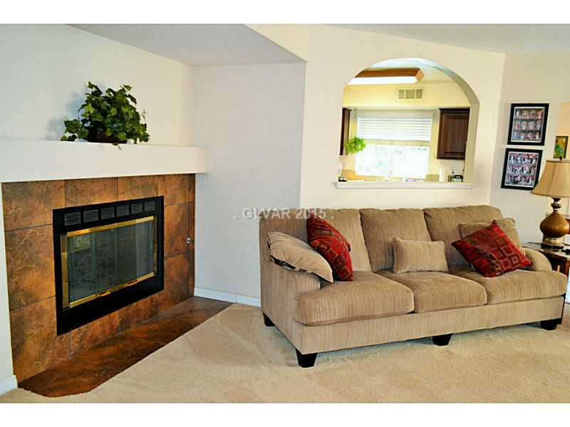 77 Westheimer Road Henderson, NV 89074 - Photo 10 of 35 Family Room. Family Room