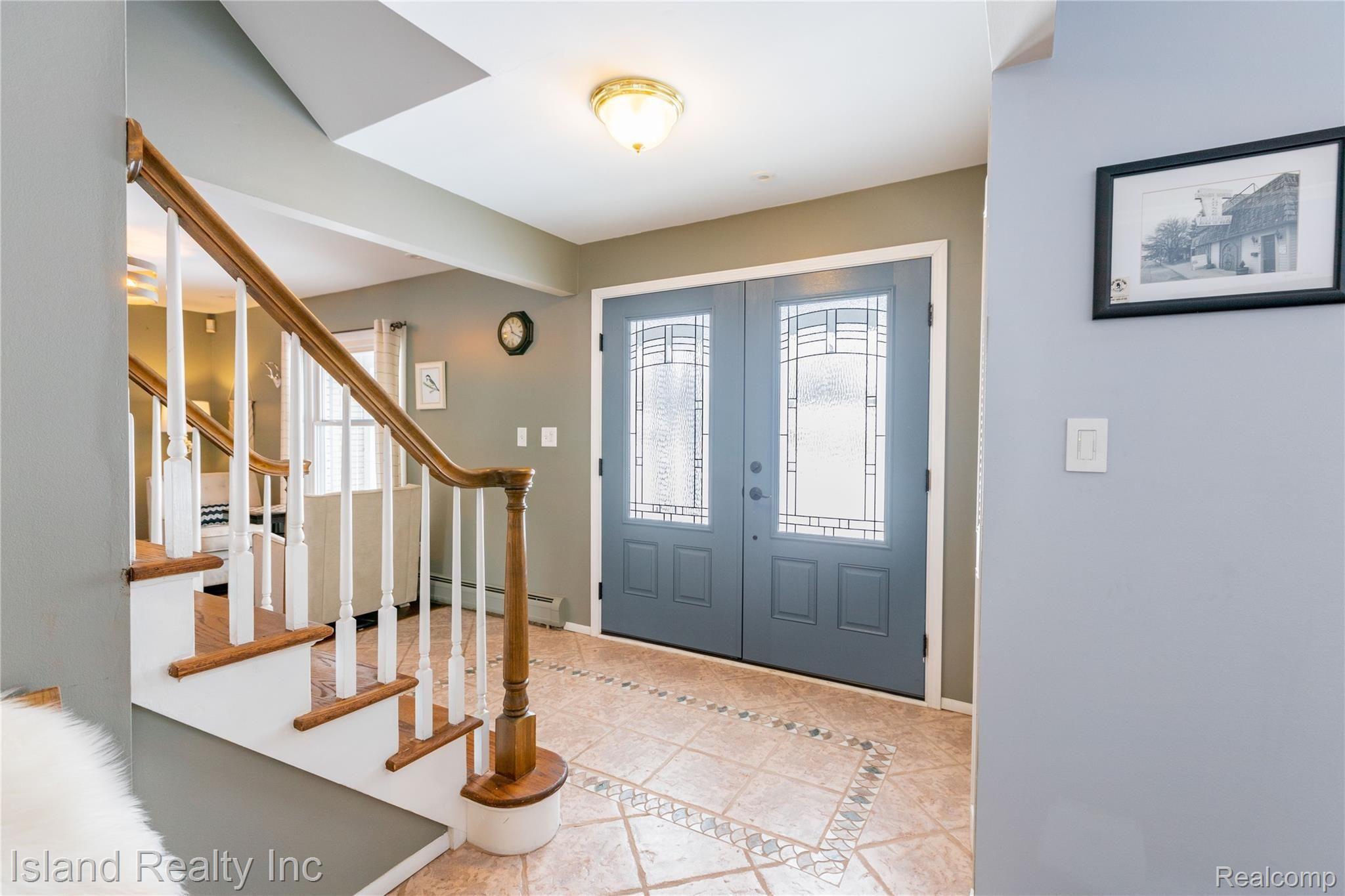 8495 Hampton Road Grosse Ile, MI 48138 - Photo 2 of 35 8495 Hampton Rd, Grosse Ile (2 of 34).jpg