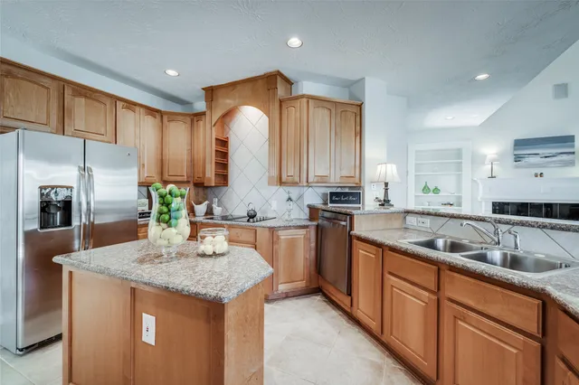 $5,400 | 12128 Arroyo Verde Lane, Houston, TX 77041