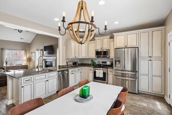$575,000 | 7412 Riverland Drive, Nashville, TN 37221
