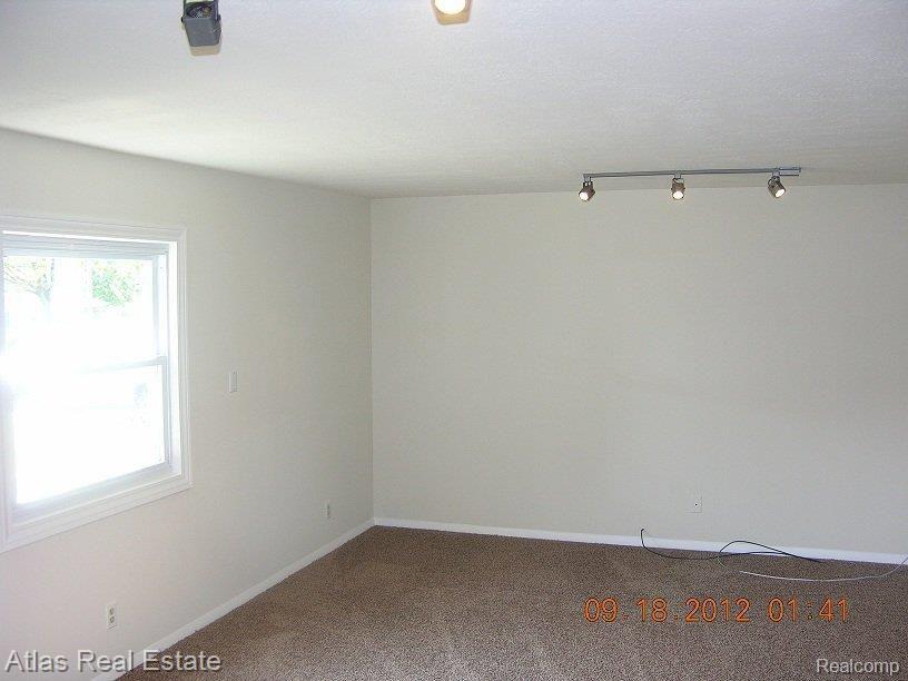 10369 Hegel Road Goodrich, MI 48438 - Photo 5 of 14 DSCN7791.JPG