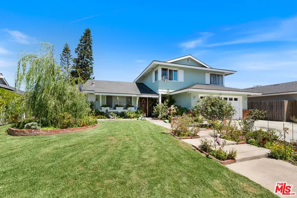 $1,477,000 | 1075 Corona Lane, Costa Mesa, CA 92626