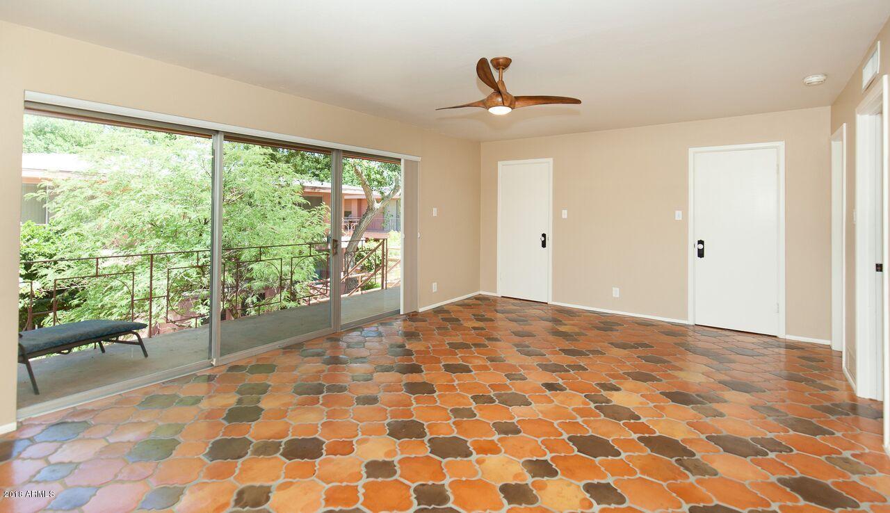 142 East Coronado Road, Unit 31 Phoenix, AZ 85004 - Photo 17 of 33 Owner's Suite