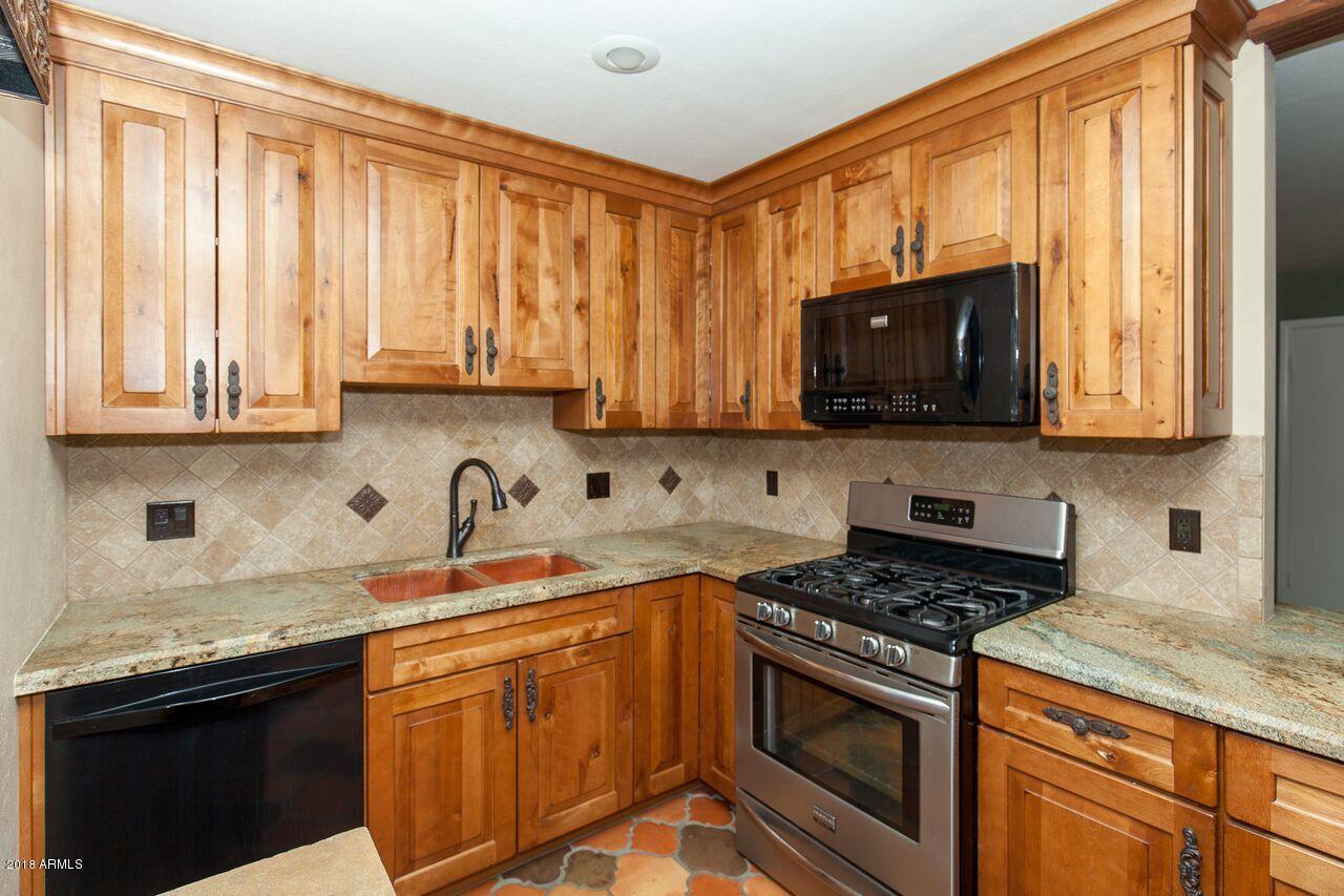 142 East Coronado Road, Unit 31 Phoenix, AZ 85004 - Photo 2 of 33 Kitchen
