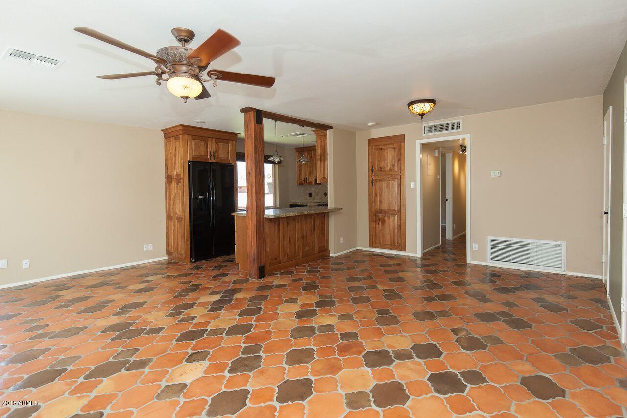142 East Coronado Road, Unit 31 Phoenix, AZ 85004 - Photo 7 of 33 Great Room