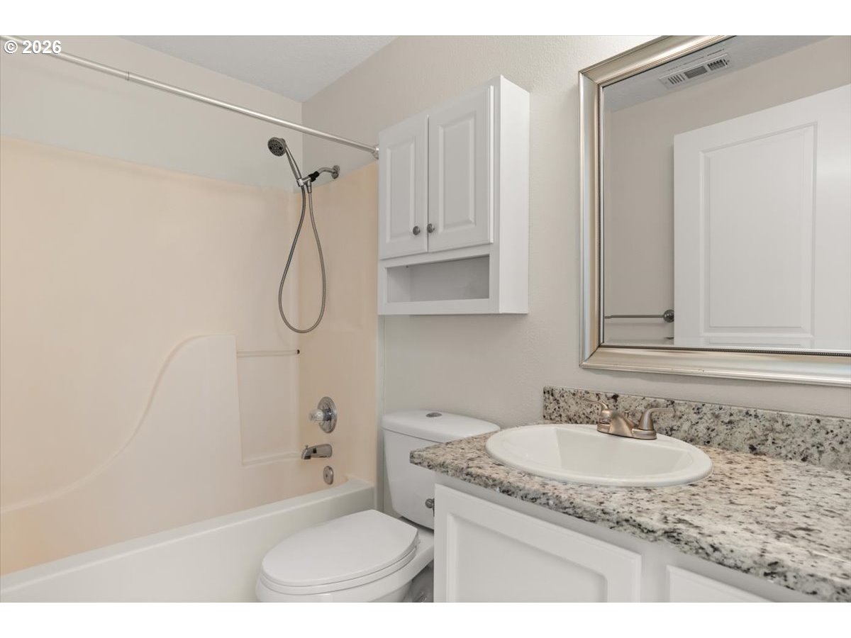 8125 Southwest Pine Street Portland, OR 97223 - Photo 26 of 44