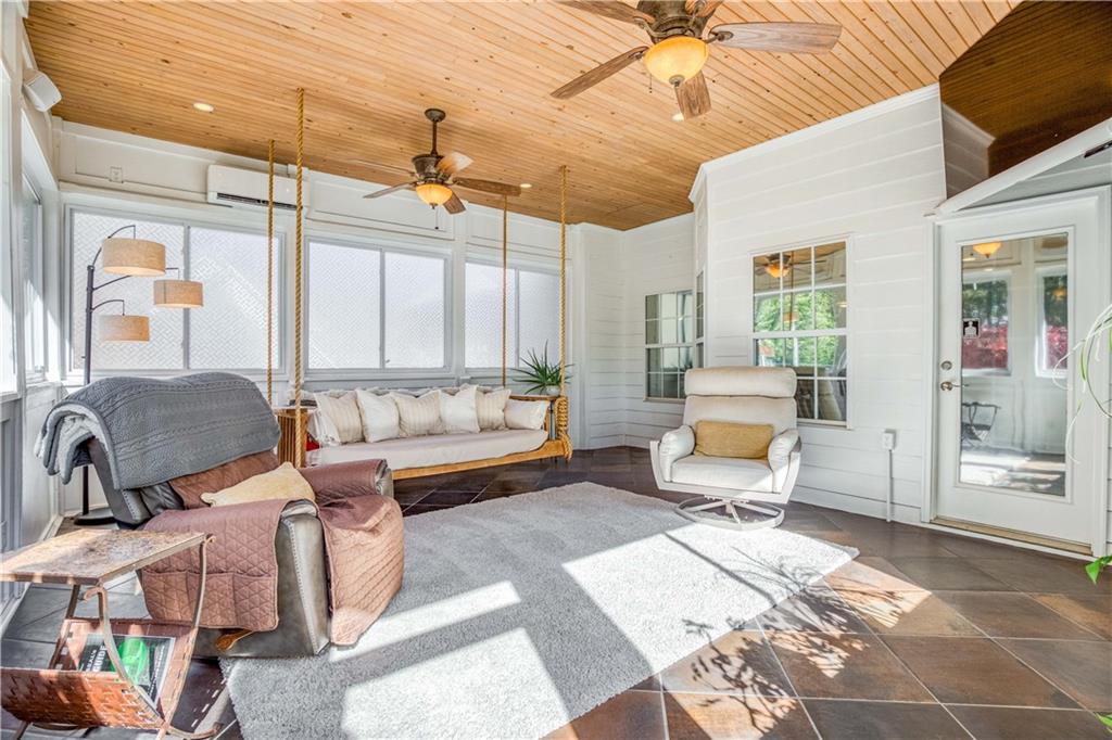 2521 Culpepper Trail Southeast Bethlehem, GA 30620 - Photo 39 of 83 a living room with furniture and a window