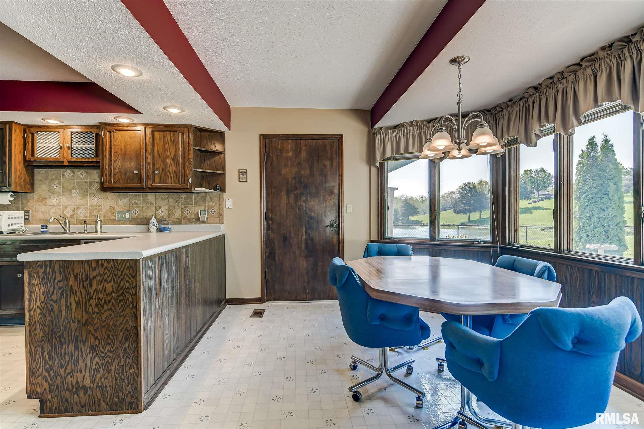 990 Gabbert Road Springfield, IL 62707 - Photo 17 of 49 Gallery Image 17