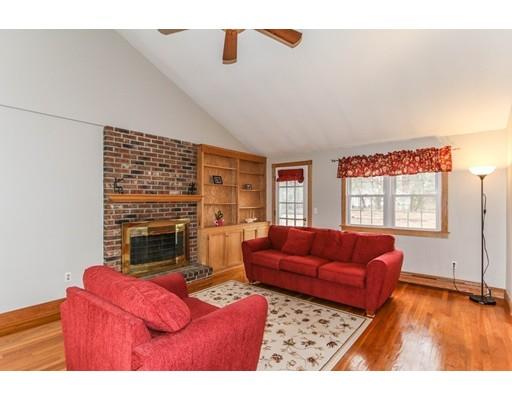 970 Maple Road Longmeadow, MA 01106 - Photo 7 of 30