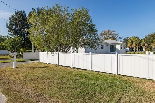 $1,975 | 14603 Williams Lane, Hudson, FL 34667