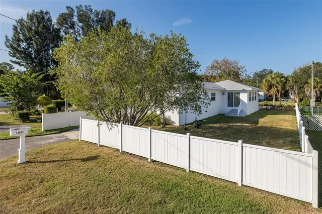 $1,975 | 14603 Williams Lane, Hudson, FL 34667