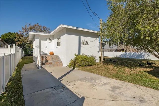 $1,975 | 14603 Williams Lane, Hudson, FL 34667