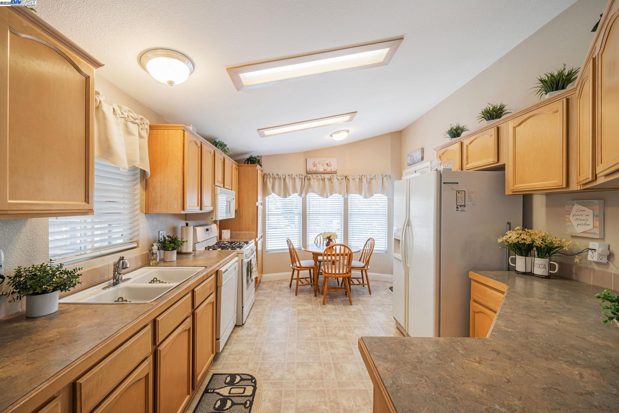 3263 Vineyard, Unit 68 Pleasanton, CA 94566 - Photo 9 of 41