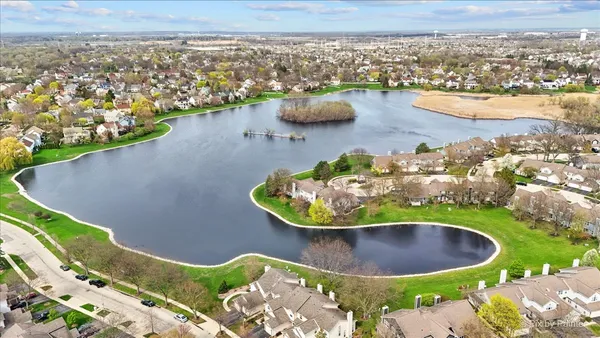 $325,000 | 1101 Stillwater Road, Unit 1101, Elgin, IL 60120