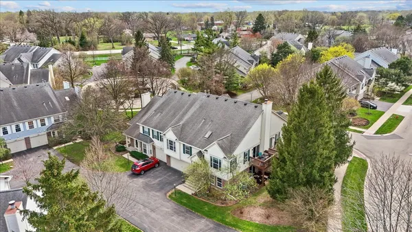 $325,000 | 1101 Stillwater Road, Unit 1101, Elgin, IL 60120