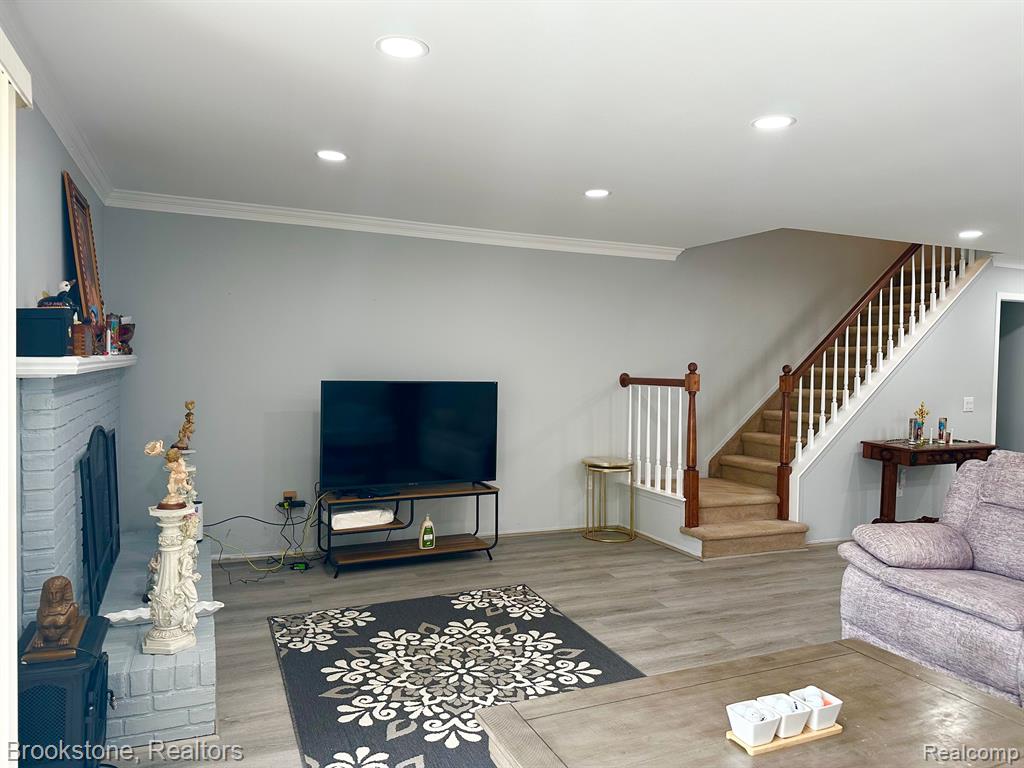 632 Tennyson Rochester Hills, MI 48307 - Photo 18 of 34