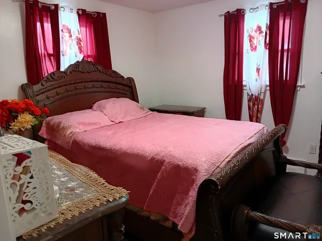 $375,000 | 870 Woodtick Road, Waterbury, CT 06705