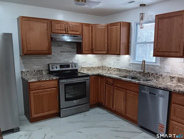 $375,000 | 870 Woodtick Road, Waterbury, CT 06705