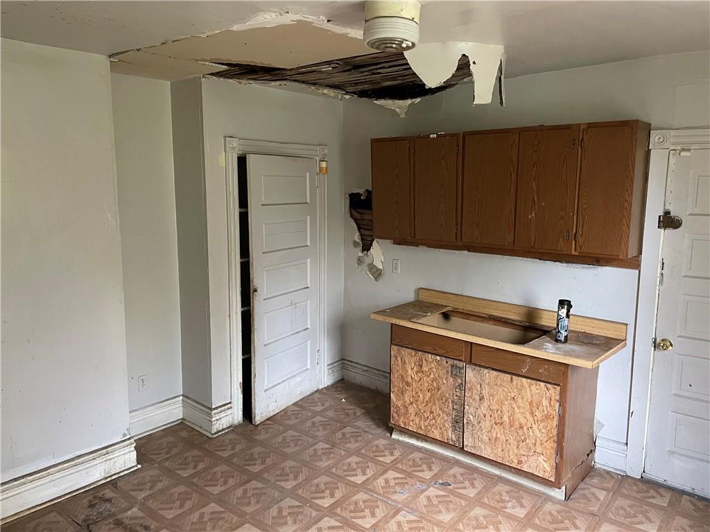 712.5 Penn Street Braddock, PA 15104 - Photo 6 of 15