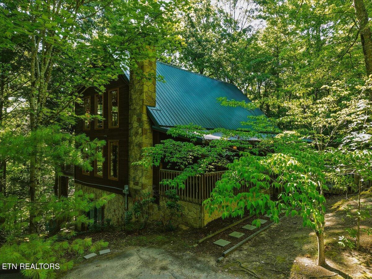 739 Stonegate Way Townsend, TN 37882 - Photo 44 of 49 44-001_DJI_20260708095513_0213_D