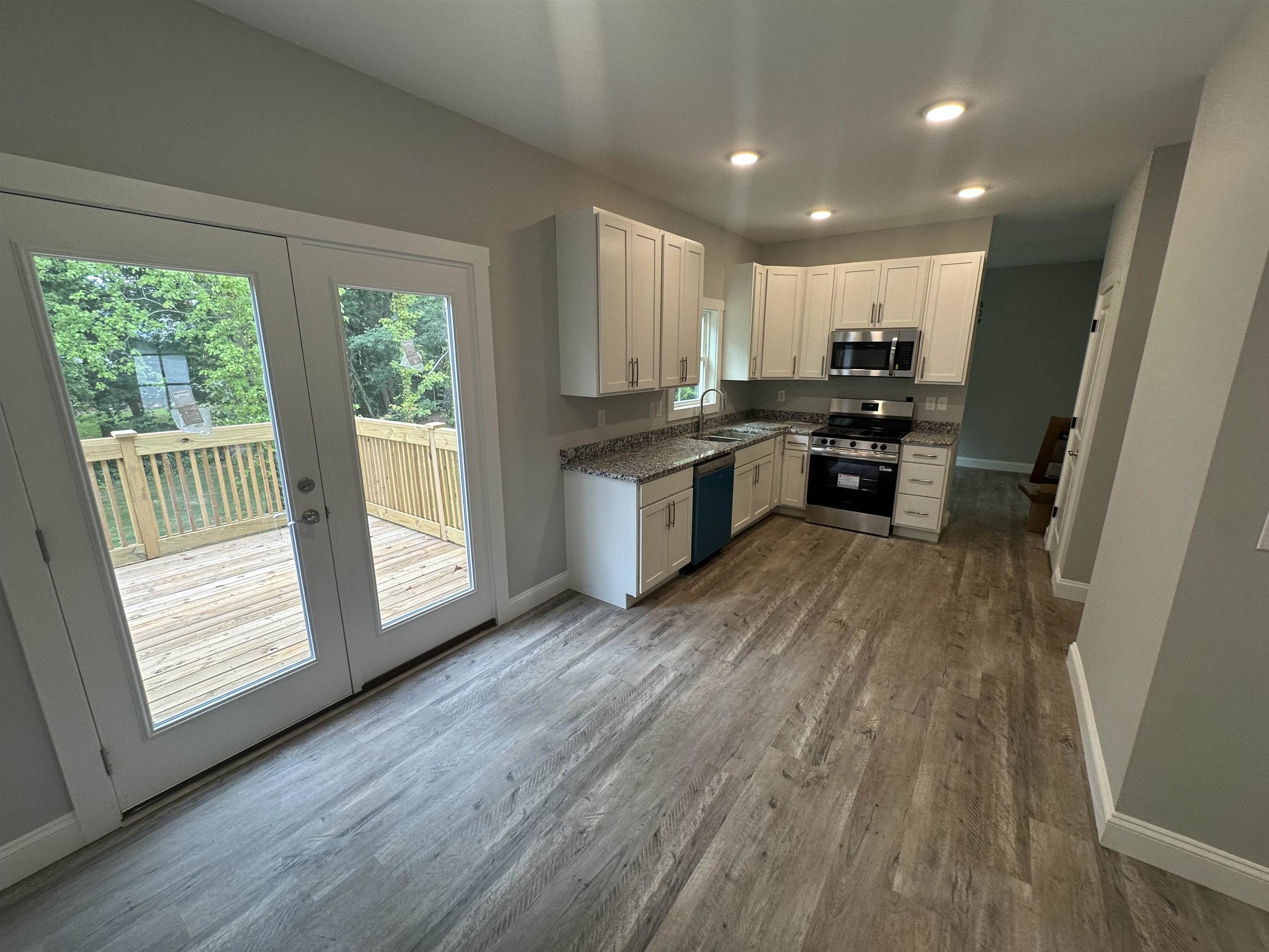 1320 Shoresbrook Road Spartanburg, SC 29301 - Photo 4 of 16