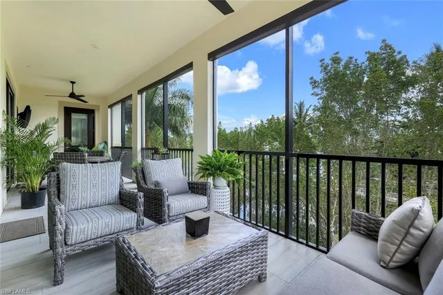 $1,795,000 | 2472 Breakwater Way, Unit 11202, Naples, FL 34112