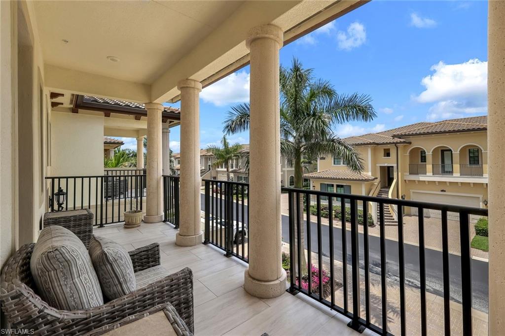 2472 Breakwater Way, Unit 11202 Naples, FL 34112 - Photo 34 of 50