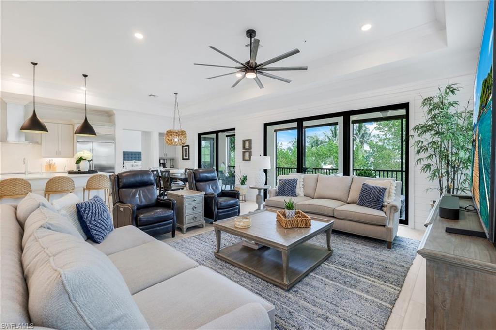 2472 Breakwater Way, Unit 11202 Naples, FL 34112 - Photo 10 of 50