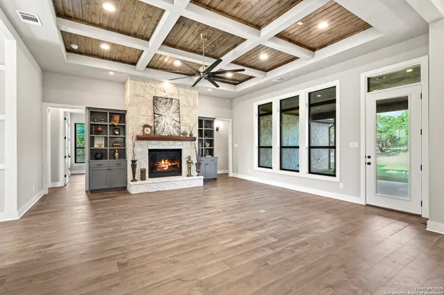 $995,000 | 1687 Noble Trail, Canyon Lake, TX 78133