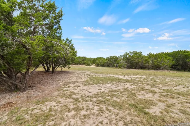$995,000 | 1687 Noble Trail, Canyon Lake, TX 78133