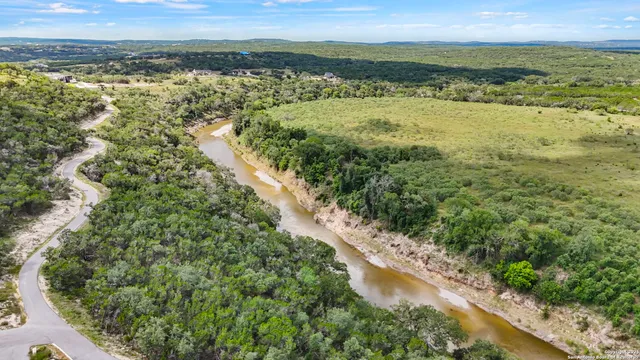 $995,000 | 1687 Noble Trail, Canyon Lake, TX 78133