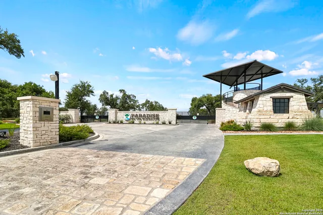 $995,000 | 1687 Noble Trail, Canyon Lake, TX 78133