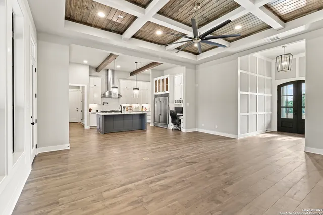 $995,000 | 1687 Noble Trail, Canyon Lake, TX 78133